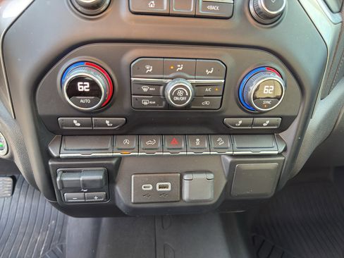 Used 2020 Chevrolet Silverado 1500 LT w/ All-Star Edition image 21