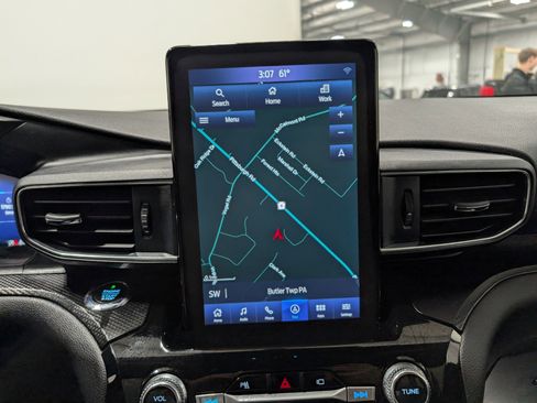 Used 2021 Ford Explorer ST w/ ST Street Pack image 23