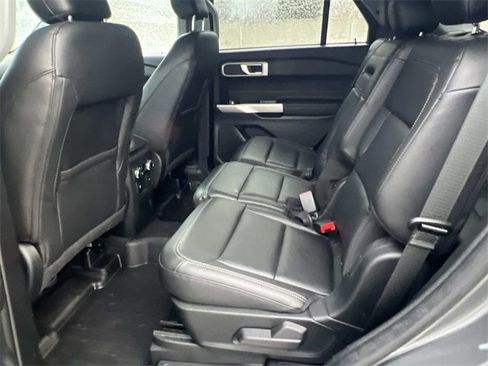 Certified 2022 Ford Explorer XLT w/ Equipment Group 202A image 14