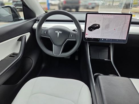Used 2020 Tesla Model Y Long Range AWD/4WD image 22
