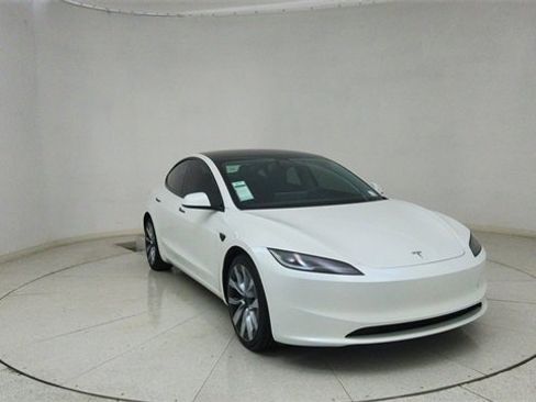 Used 2024 Tesla Model 3 Long Range image 58