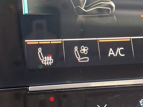 Used 2022 Audi Q7 3.0T Prestige w/ Prestige Package image 24