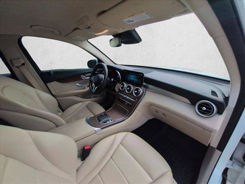 Used 2022 Mercedes-Benz GLC 300 image 19