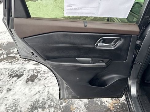 Used 2023 Nissan Rogue Platinum image 23