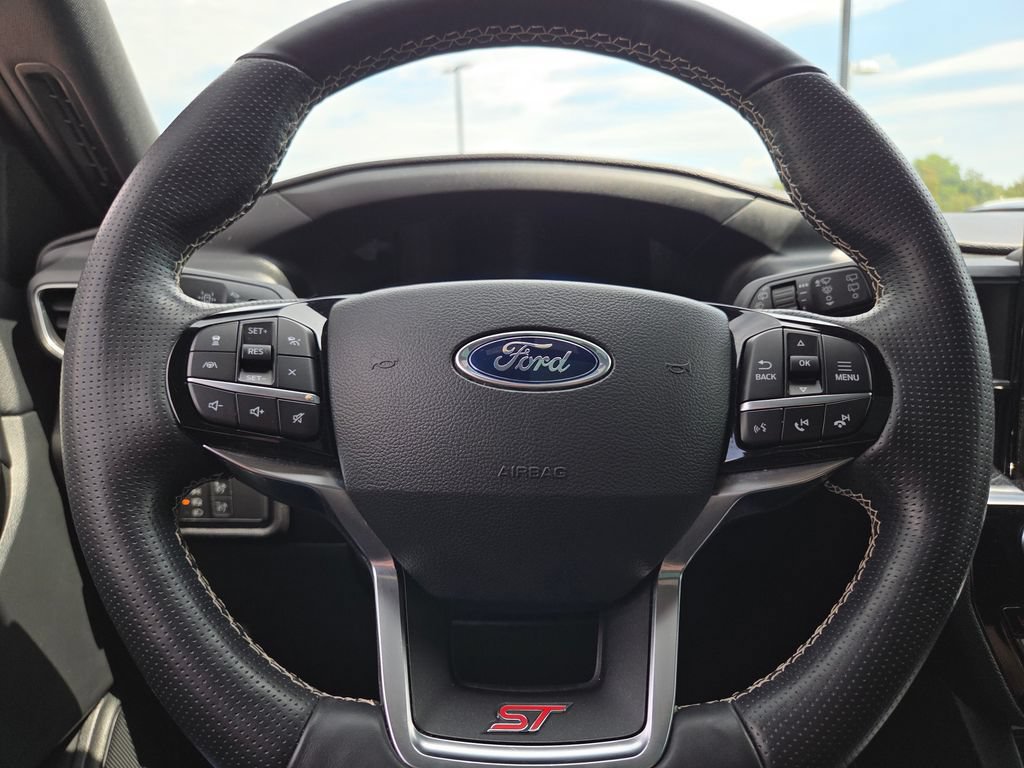 Used 2021 Ford Explorer ST w/ Equipment Group 401A AWD/4WD image 37
