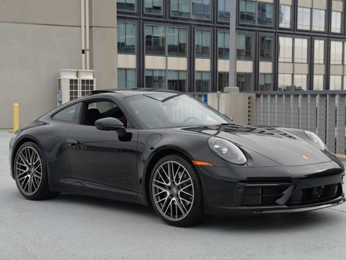 Certified 2024 Porsche 911 Carrera image 8