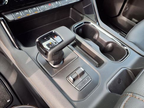 New 2026 GMC Sierra 1500 AT4 w/ AT4 Premium Package image 19