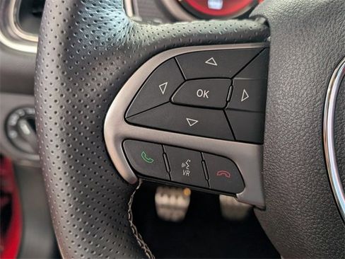 Used 2016 Dodge Challenger SRT Hellcat image 32