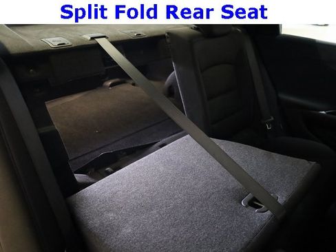 Used 2023 Chevrolet Malibu LT image 32