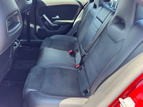 Used 2023 Mercedes-Benz CLA 250 image 10