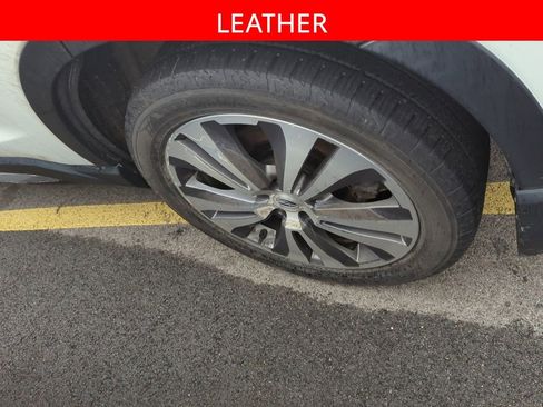 Used 2021 Subaru Ascent Touring image 5