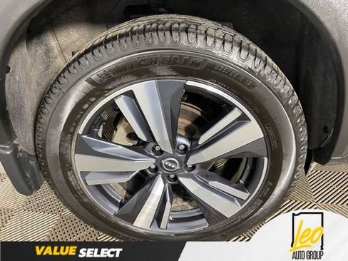 Used 2022 Nissan Rogue SL w/ SL Premium Package AWD/4WD image 18
