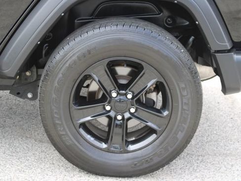 Used 2022 Jeep Wrangler Unlimited Sport AWD/4WD image 6