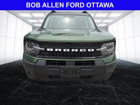Used 2025 Ford Bronco Sport Outer Banks w/ Outer Banks Tech Package+ AWD/4WD image 9