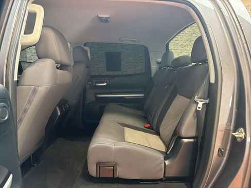 Used 2017 Toyota Tundra SR5 image 13