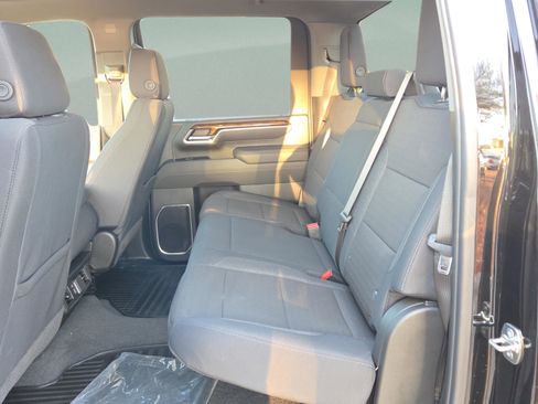 New 2026 GMC Sierra 2500 SLE image 24