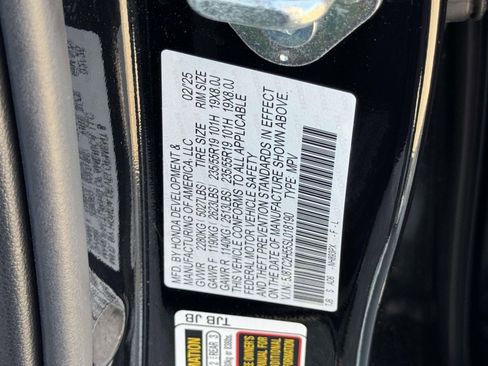 Certified 2025 Acura RDX w/ Technology Package image 30