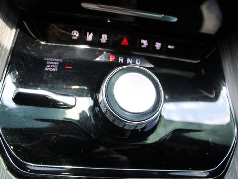Used 2024 Jeep Wagoneer Series II AWD/4WD image 53