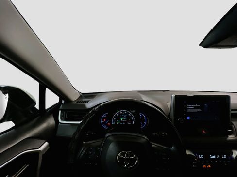 Used 2023 Toyota RAV4 AWD Hybrid image 7