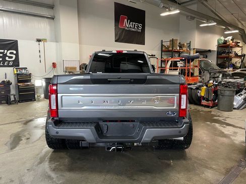 Used 2022 Ford F350 Limited image 8