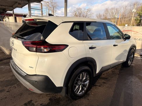 Used 2023 Nissan Rogue S image 58