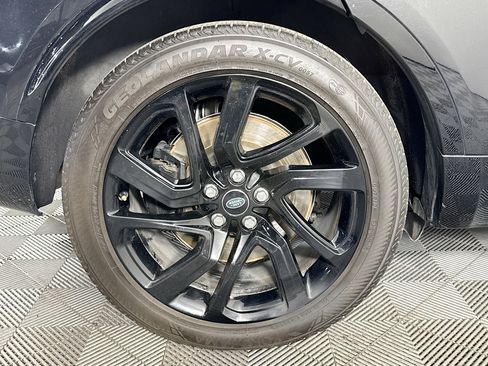 Used 2023 Land Rover Discovery Metropolitan Edition AWD/4WD image 58