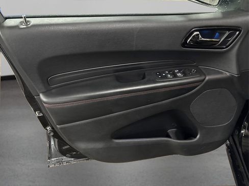 Used 2023 Dodge Durango GT image 25