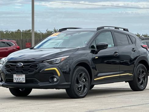 Certified 2025 Subaru Crosstrek 2.5i Sport w/ Crosstrek Mirror Package image 7