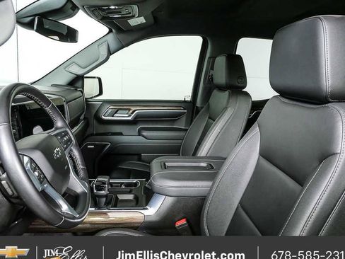 Certified 2022 Chevrolet Silverado 1500 RST w/ Convenience Package II AWD/4WD image 5