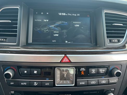 Used 2019 Genesis G80 3.8 RWD image 32