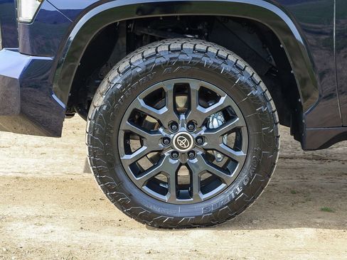 Used 2024 Toyota Tundra Platinum image 8