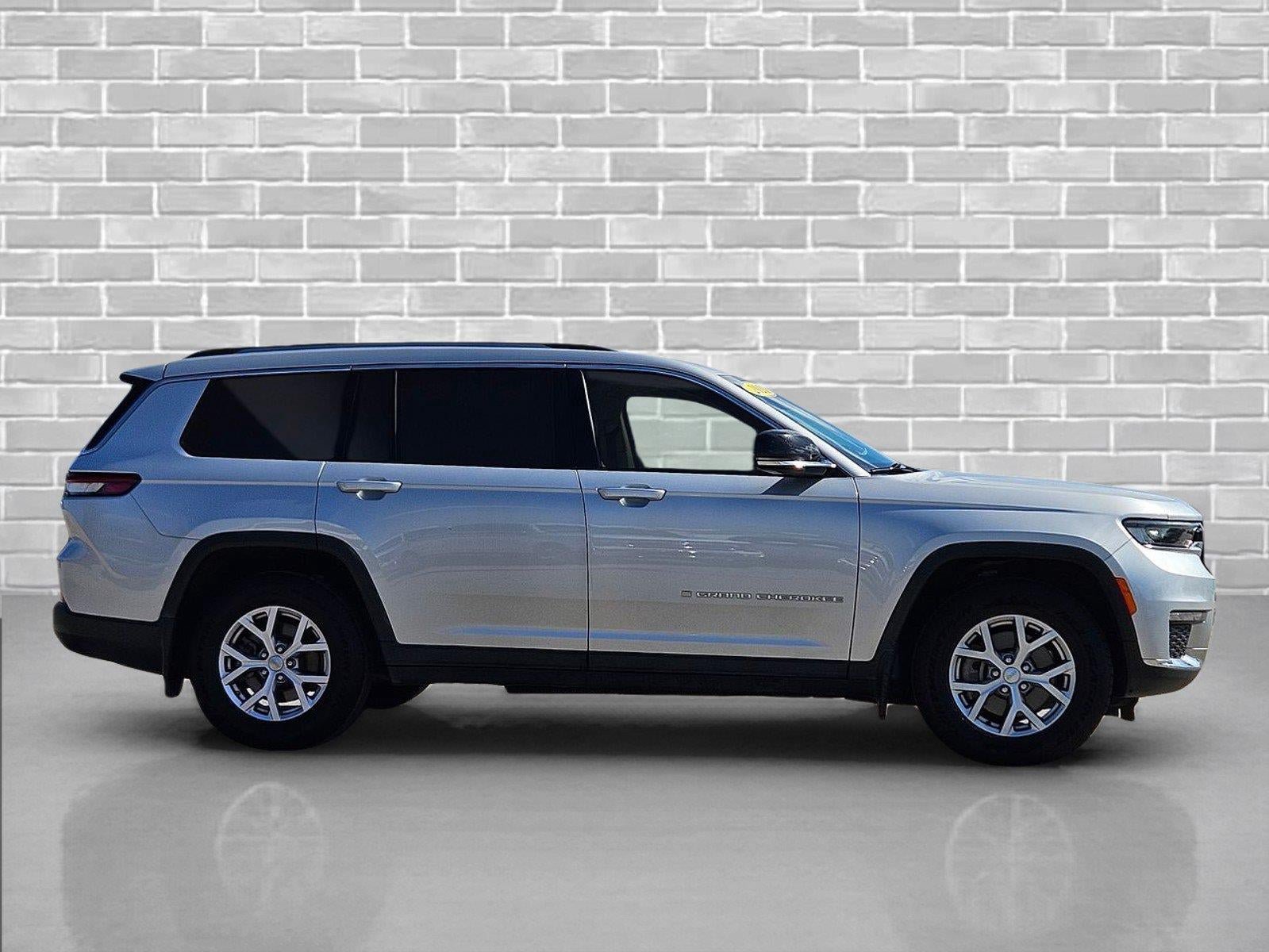 Used 2021 Jeep Grand Cherokee L Limited AWD/4WD image 4