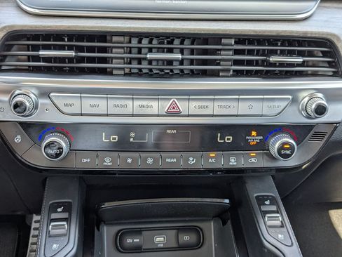Used 2021 Kia Telluride SX w/ SX Prestige Package AWD/4WD image 22