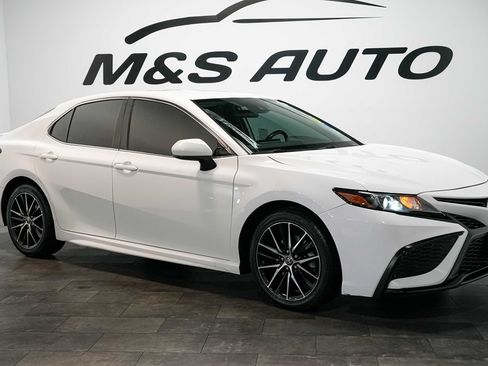 Used 2021 Toyota Camry SE FWD image 7