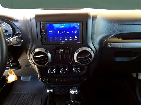 Used 2011 Jeep Wrangler Sport image 19