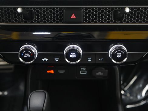 Used 2023 Honda Civic Sport image 16