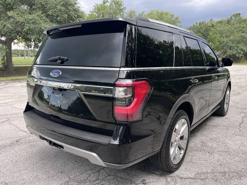Used 2020 Ford Expedition Limited RWD image 10