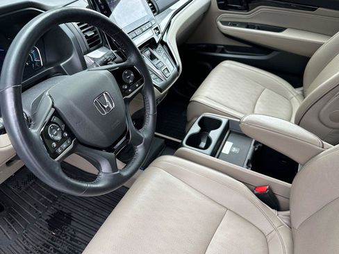 Used 2022 Honda Odyssey Elite image 10