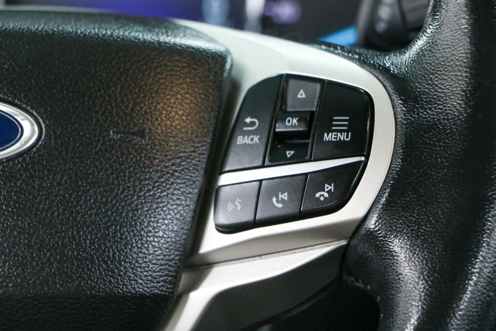 Used 2022 Ford Explorer Limited w/ Equipment Group 301A RWD image 14