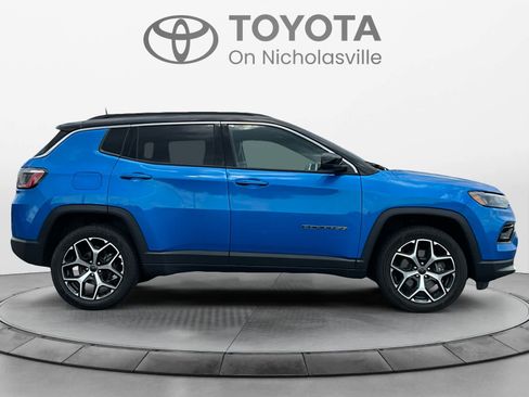 Used 2025 Jeep Compass Limited AWD/4WD image 6