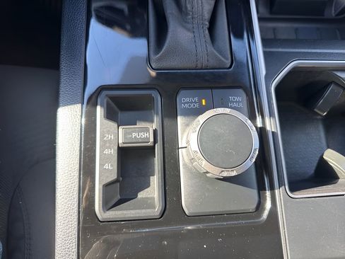 Used 2022 Toyota Tundra SR5 image 21