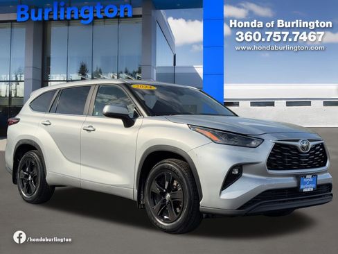 Used 2024 Toyota Highlander Limited AWD/4WD image 8