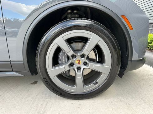 Used 2025 Porsche Macan 4 Electric image 44