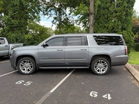 Used 2018 GMC Yukon XL SLT w/ Premium Edition AWD/4WD image 8