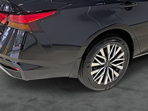 New 2026 Nissan Altima 2.5 SV AWD/4WD image 13