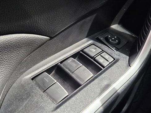 Used 2025 Toyota RAV4 XLE image 18