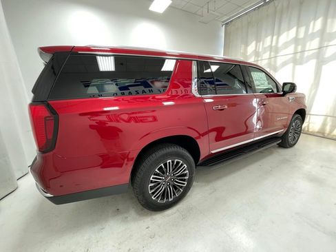 New 2026 GMC Yukon XL Elevation w/ Elevation Premium Package AWD/4WD image 4