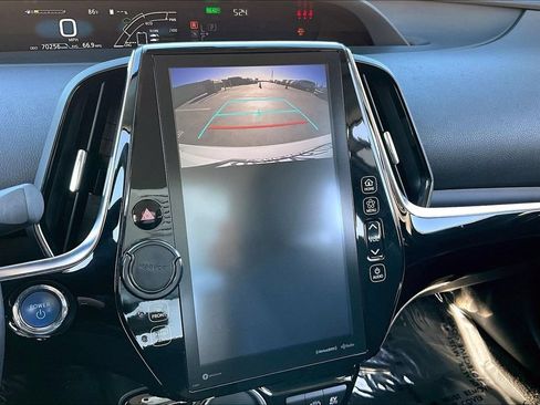 Used 2022 Toyota Prius Prime XLE FWD image 14
