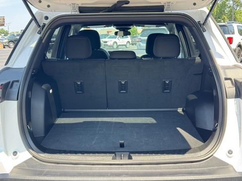 Used 2026 Chevrolet Equinox LT AWD/4WD image 5