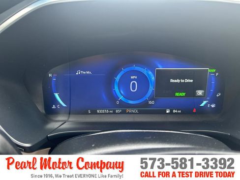 Used 2022 Ford Escape Titanium image 12